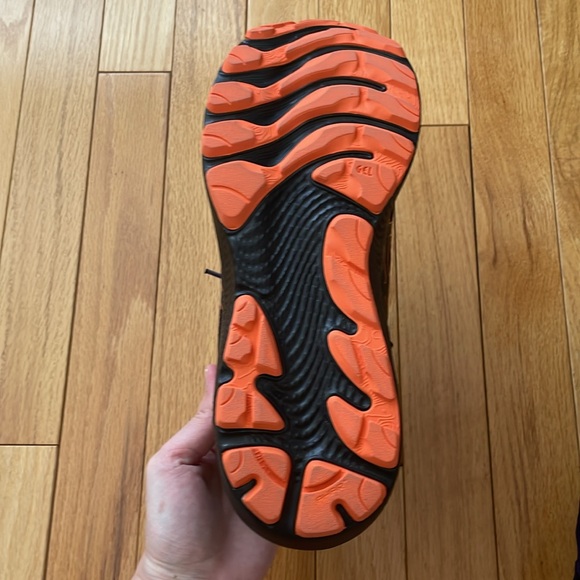 ASICS Gel-Cumulus 24 GTX in Nightshade/Nova Orange - Picture 3 of 5